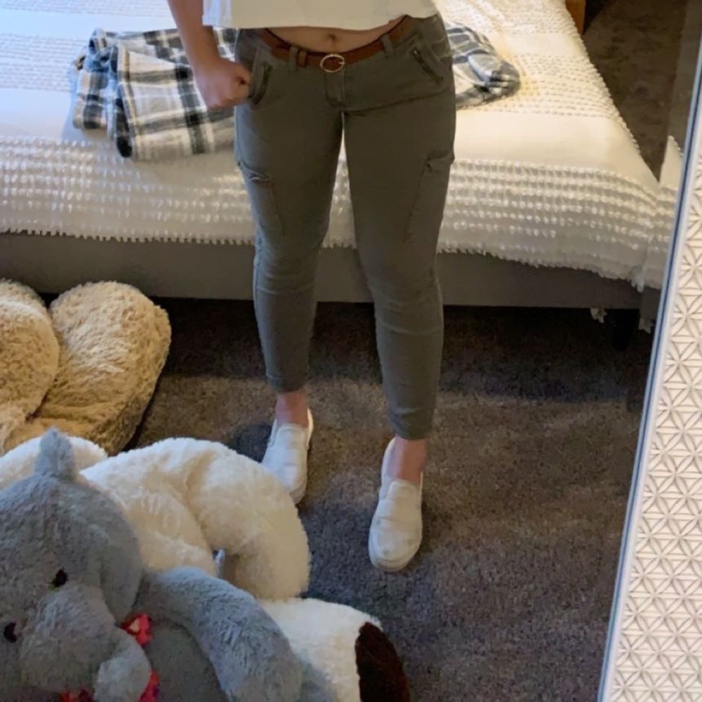 Ashley mason pants worn a few times in great shape. Size 11 by 30.